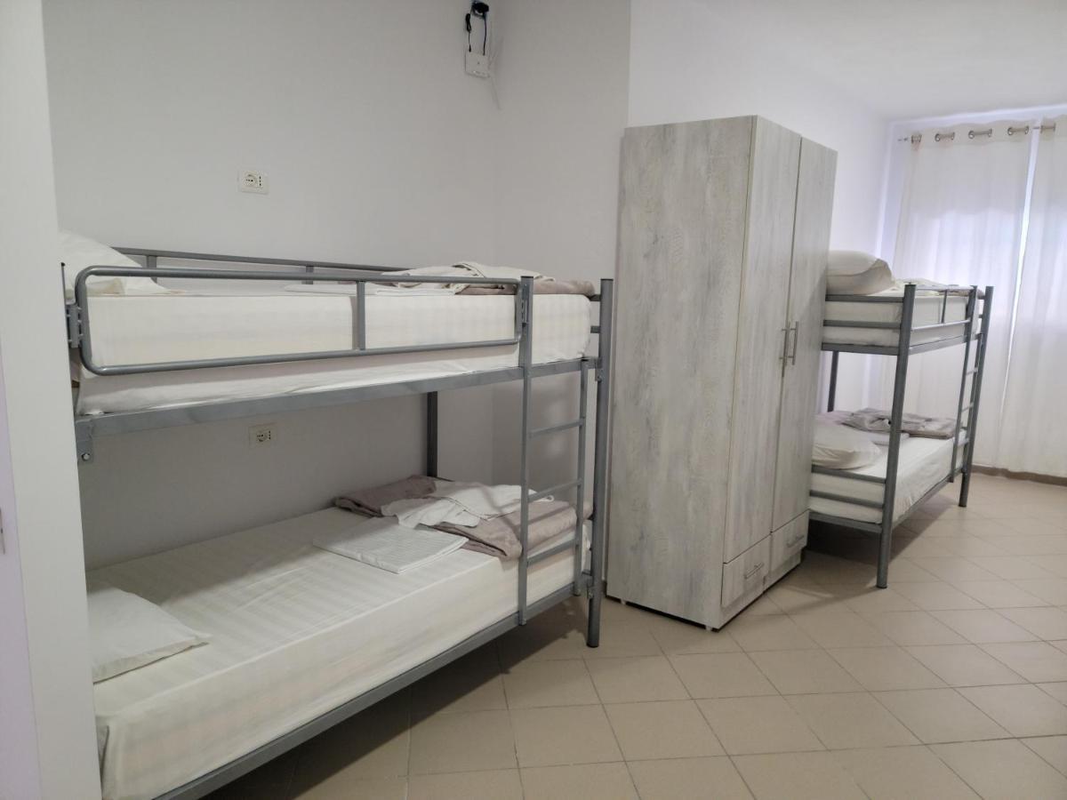 Hostel K13 Saranda Extérieur photo