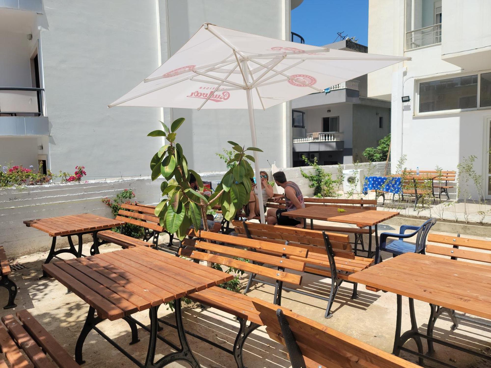Hostel K13 Saranda Extérieur photo