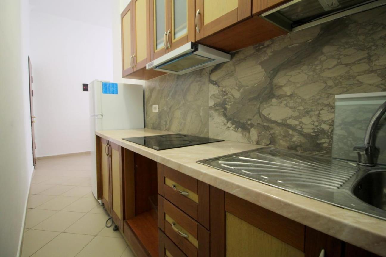 Hostel K13 Saranda Extérieur photo