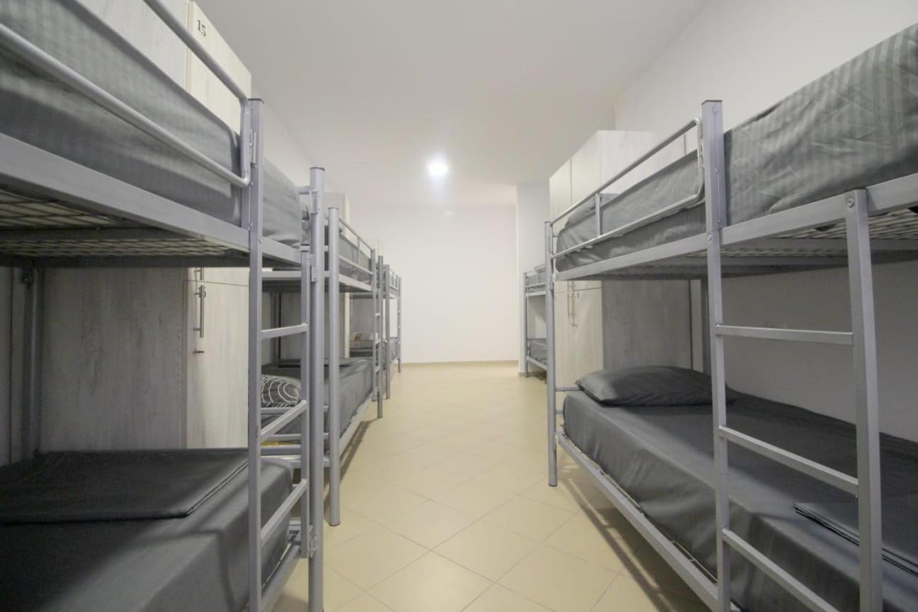 Hostel K13 Saranda Extérieur photo
