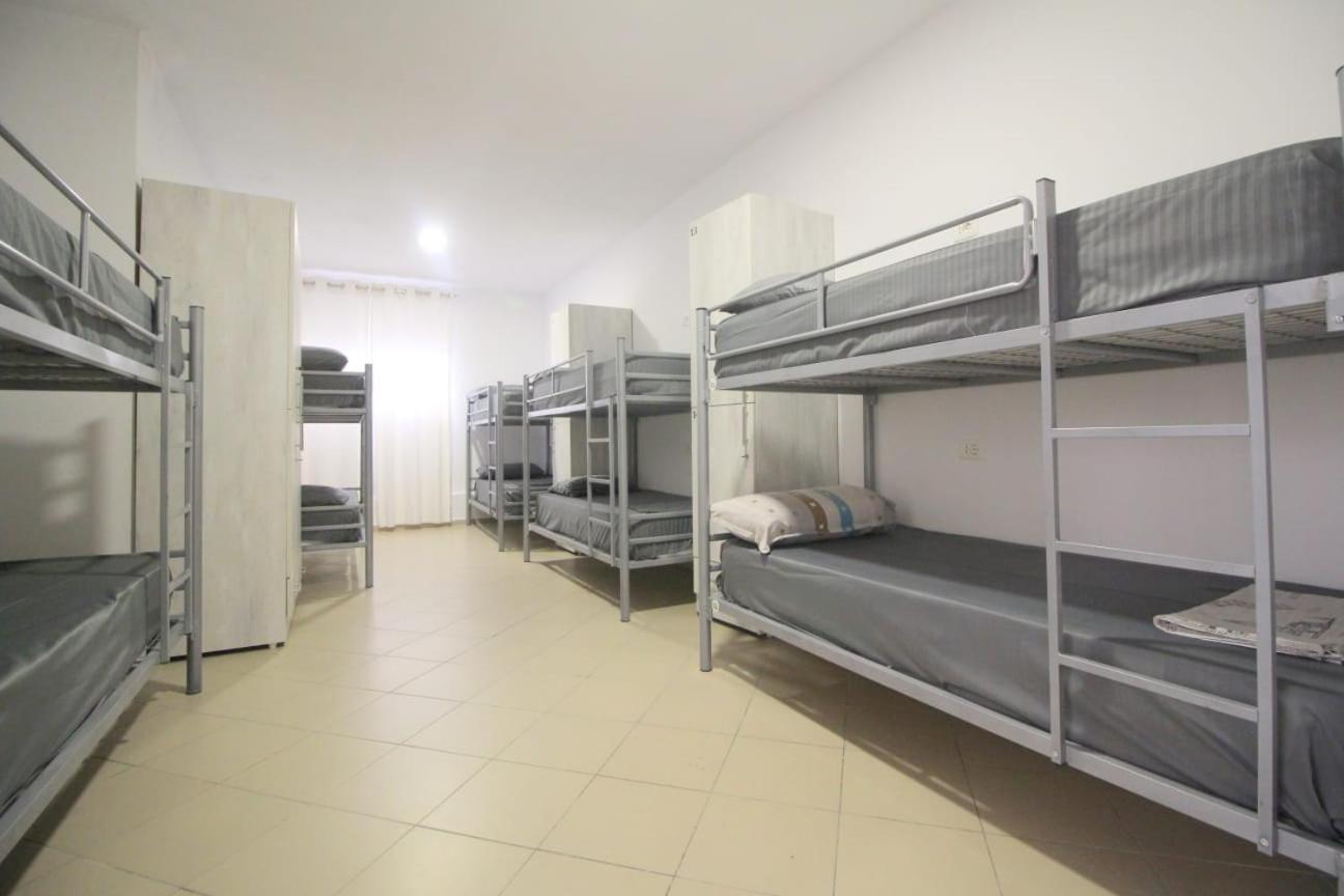 Hostel K13 Saranda Extérieur photo