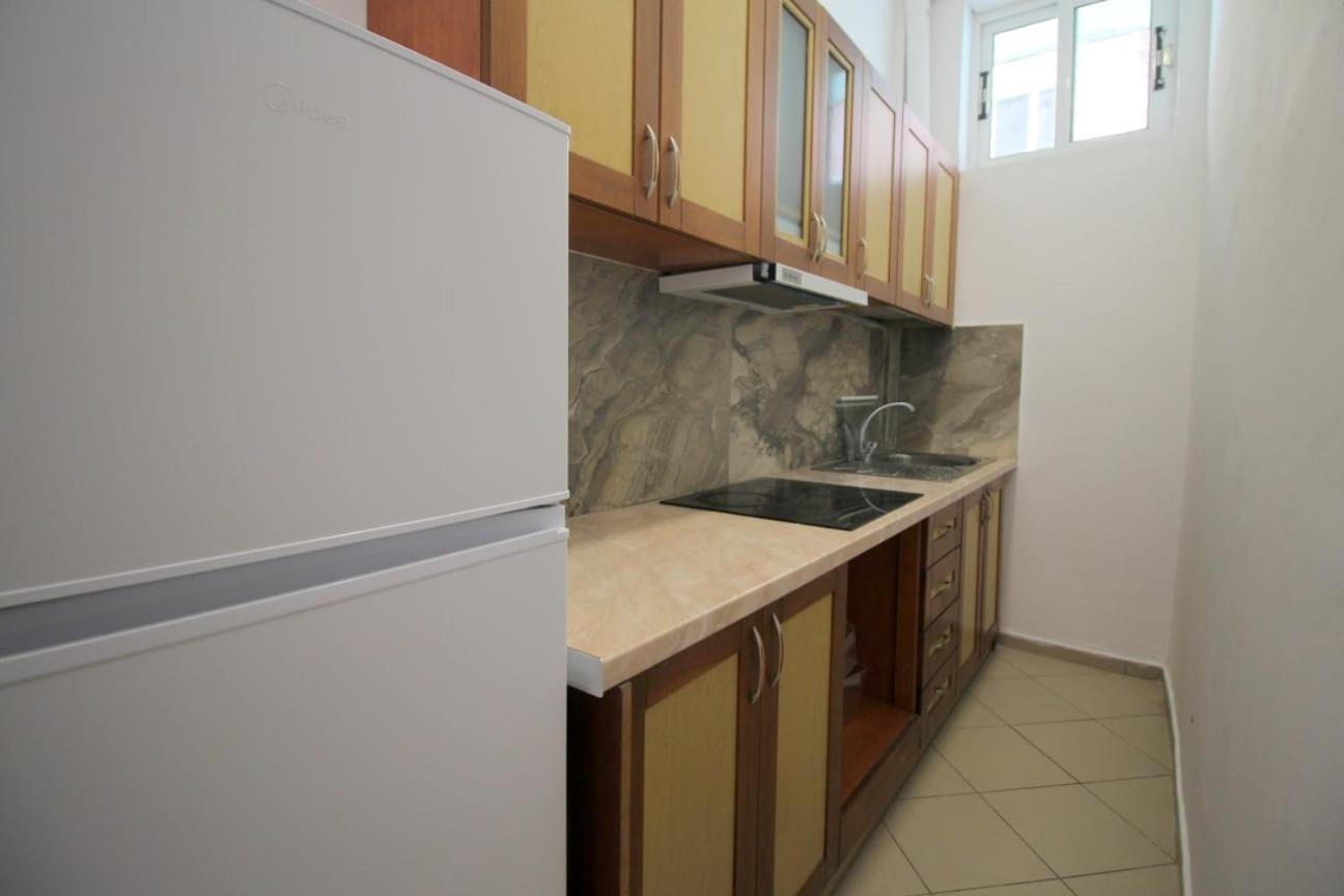 Hostel K13 Saranda Extérieur photo