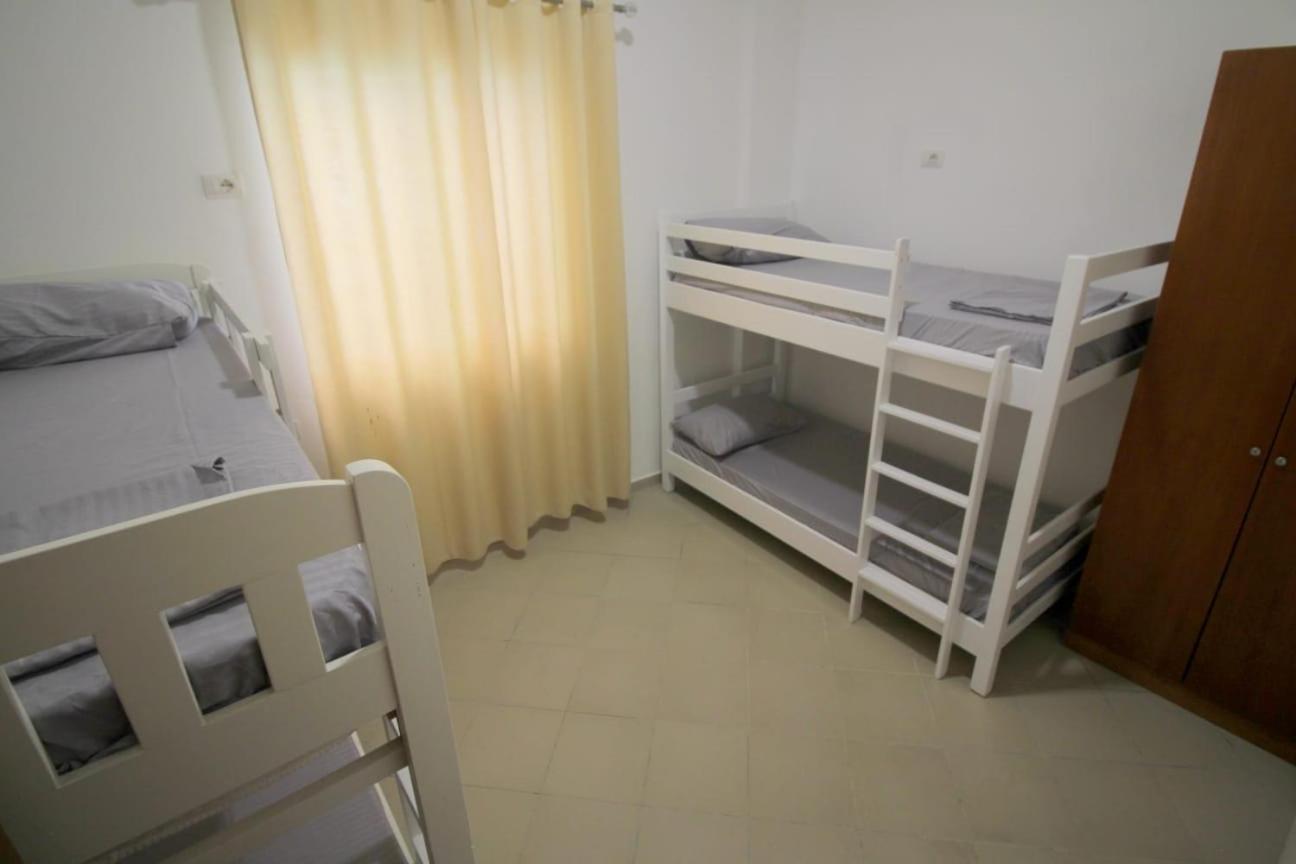 Hostel K13 Saranda Extérieur photo