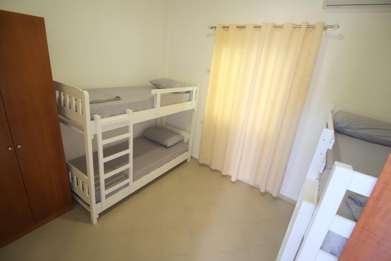 Hostel K13 Saranda Extérieur photo